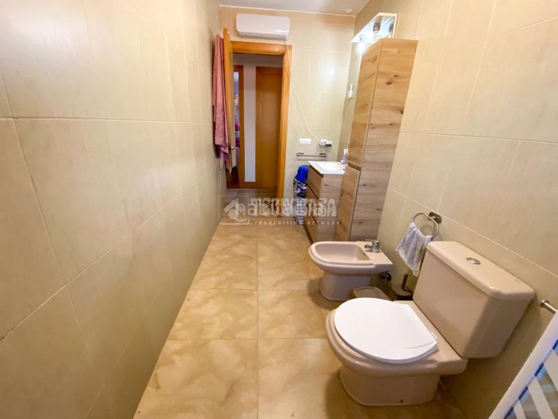 Foto 057e33ef-fa5e-4998-bed8-33cbffad185a. Pis amb aparcament a Viator