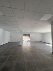 Lloguer Local Comercial a Rioja. Local comercial en alquiler en rioja