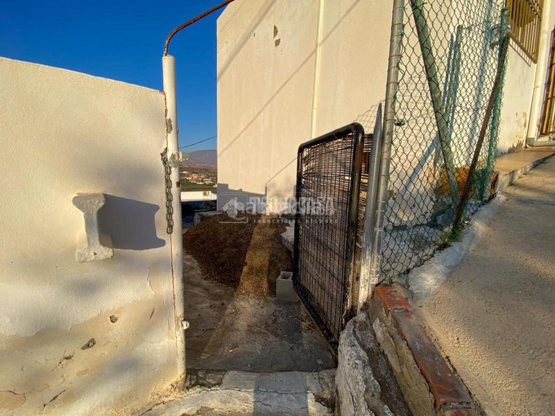 Foto e788954f-f647-46ff-b3d6-3f975ebd9723. Casa a Gádor