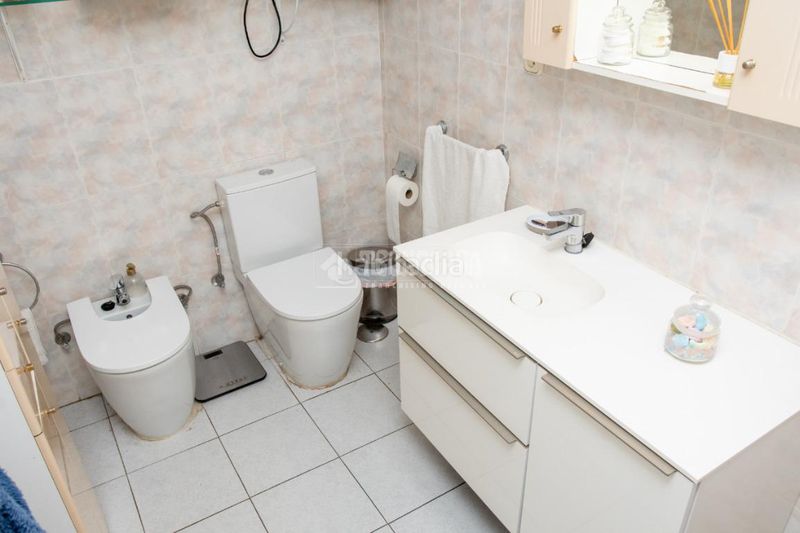 Foto e212f382-787a-4d74-b00f-e5b6380c2a17. Casa aparellada a Pechina