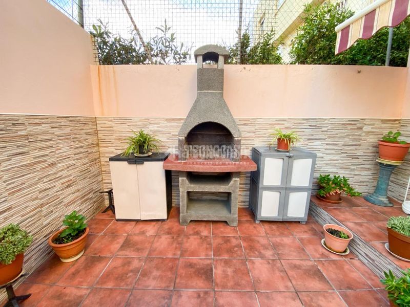 Foto fe94b432-f2fa-490b-9b16-0dc711f259f0. Casa aparellada a Pechina