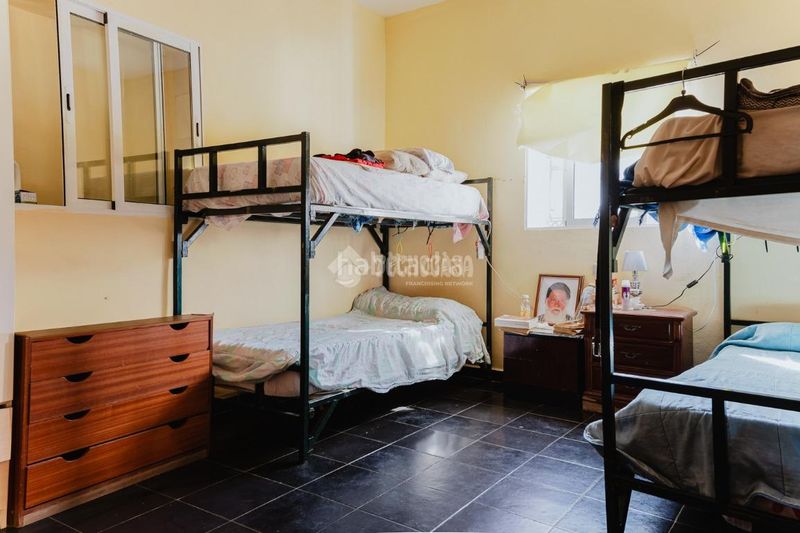 Foto 1b7155d5-7ee2-4eeb-8257-936cfff416f1. Casa aparellada a Rioja
