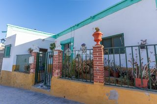 Haus  C. carretero. Casa en venta en huércal de almería