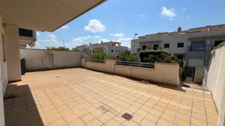 Ground floor  Calle sevilla 1. Bajo con jardín - valle golf