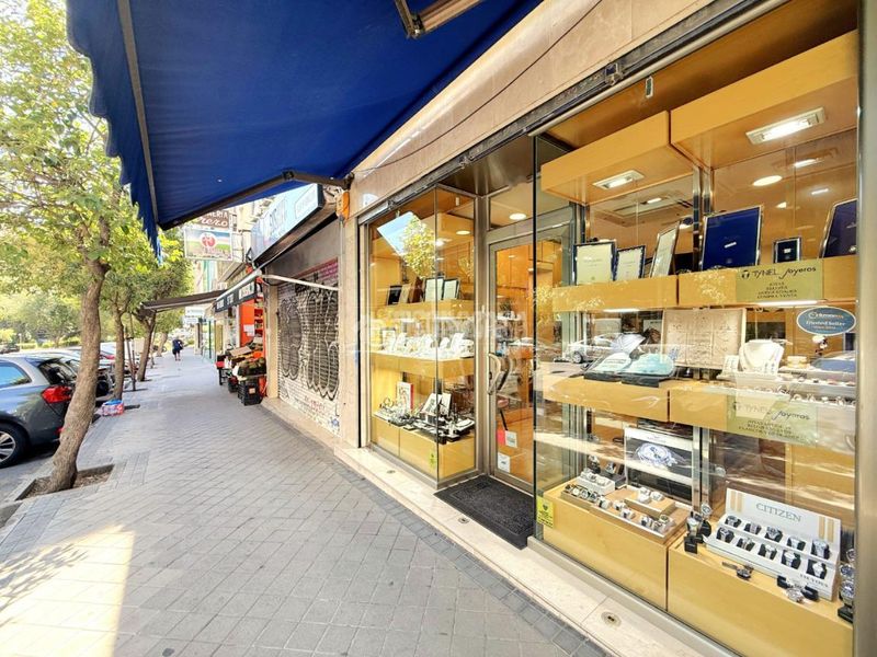 Foto bc57ac8e-a80b-43b5-aab3-f3c979da3815. Local comercial amb calefacció a Peñagrande Madrid