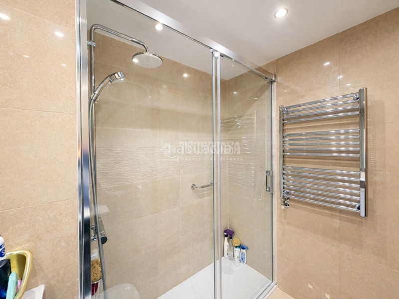Foto db89e392-93fd-40b7-bfc2-bfc9119abc69. Piso  en venta en Peñagrande Madrid