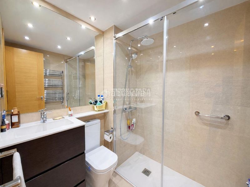 Foto f58d9ad0-5b11-4353-bfed-1c63cd7500a3. Piso  en venta en Peñagrande Madrid