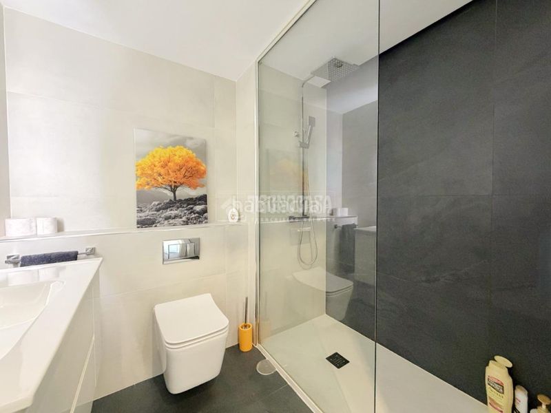 Foto 569974c7-248a-41a8-8f8b-d656be4c6641. Piso  en venta en Peñagrande Madrid