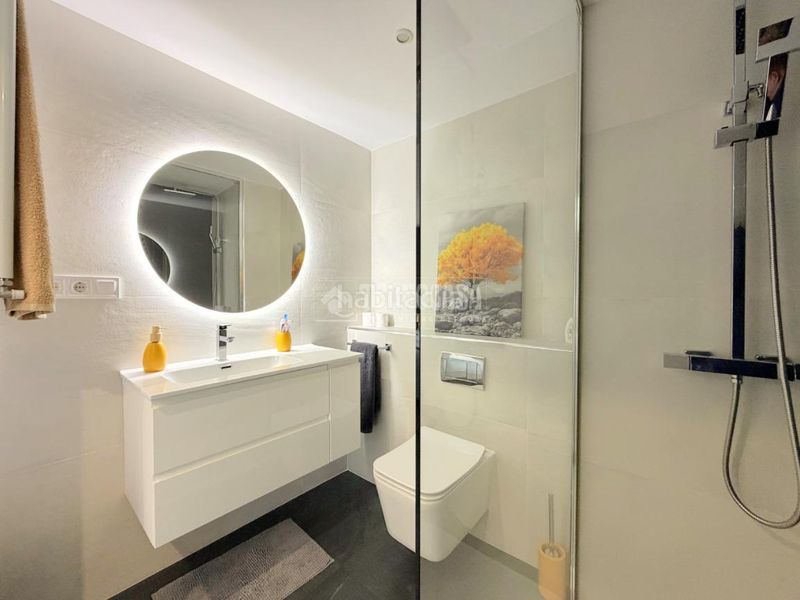 Foto 825fb048-4b9a-45b2-9965-d0da6942cd84. Piso  en venta en Peñagrande Madrid