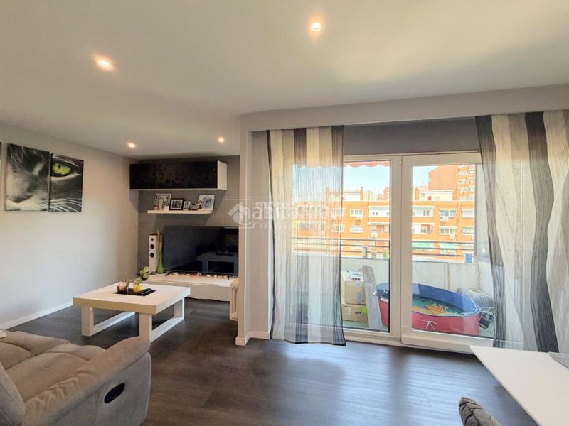 Foto 8547d00c-98b6-497b-83bb-2810cdf120b6. Piso  en venta en Peñagrande Madrid