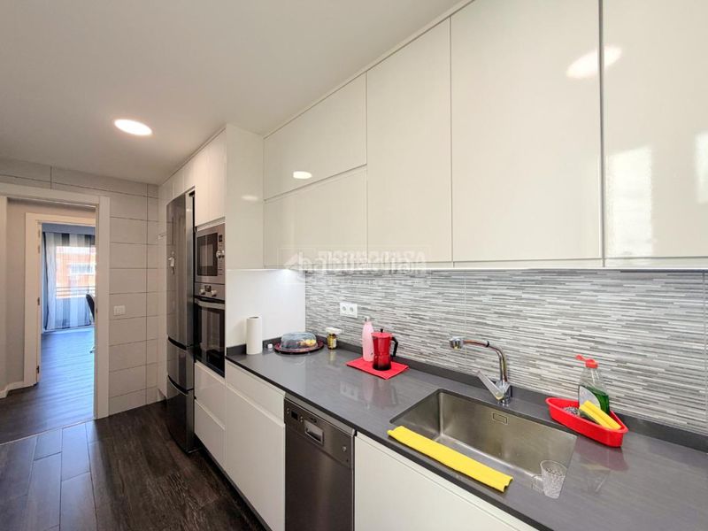 Foto e5b50a7d-4680-4ea9-9661-23104871fe42. Piso  en venta en Peñagrande Madrid