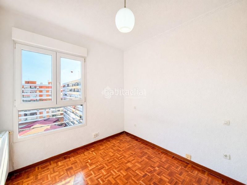 Foto 0a0765fd-1a93-4e0f-93eb-5aef02d6abcf. Piso  en venta en Peñagrande Madrid