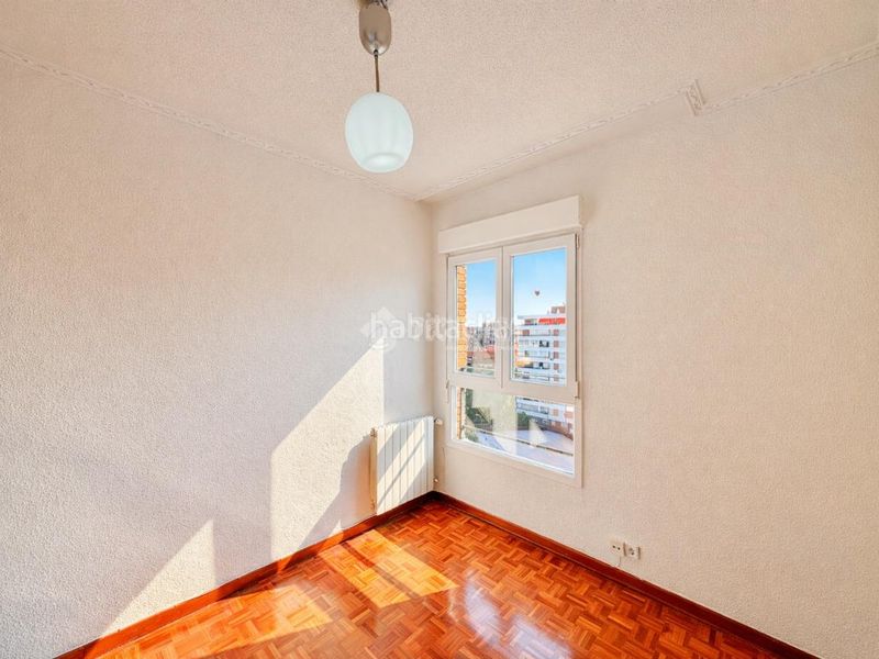 Foto 7cbeecd6-76a5-45b3-a426-1228a05c049f. Piso  en venta en Peñagrande Madrid