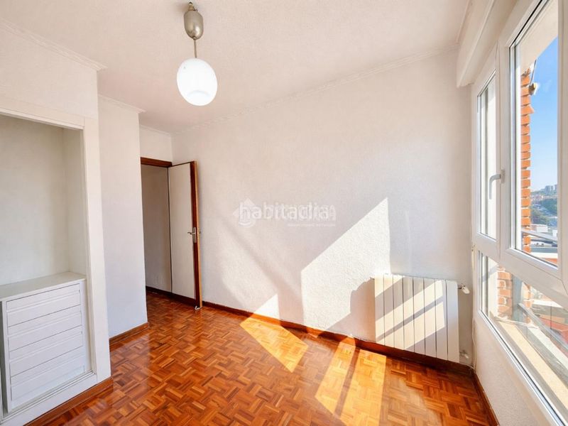 Foto a7065fbb-616f-4ff5-8297-74a17c5eca5f. Piso  en venta en Peñagrande Madrid
