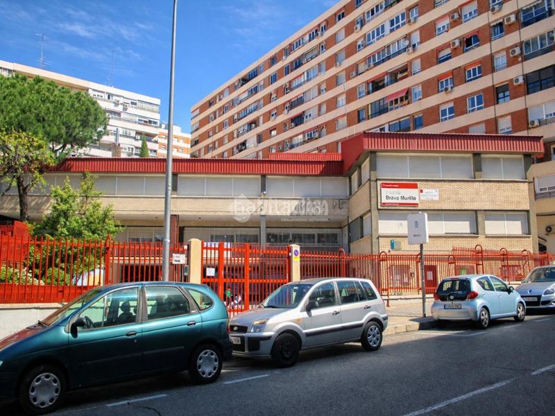 Foto f68171e1-9293-4e6f-a087-202459322f43. Pis amb calefacció piscina a Peñagrande Madrid