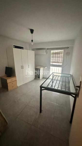 Foto 5c46cc6e-6ac2-4929-98db-b76fef2b5024. Piso  en venta en Doctor Barraquer - G. Renfe - Policlínico Sevilla