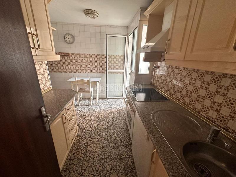 Foto 45870f8c-04a4-49e7-9d77-e2688cb214a9. Appartement dans El Torrejón - El Cerezo Sevilla