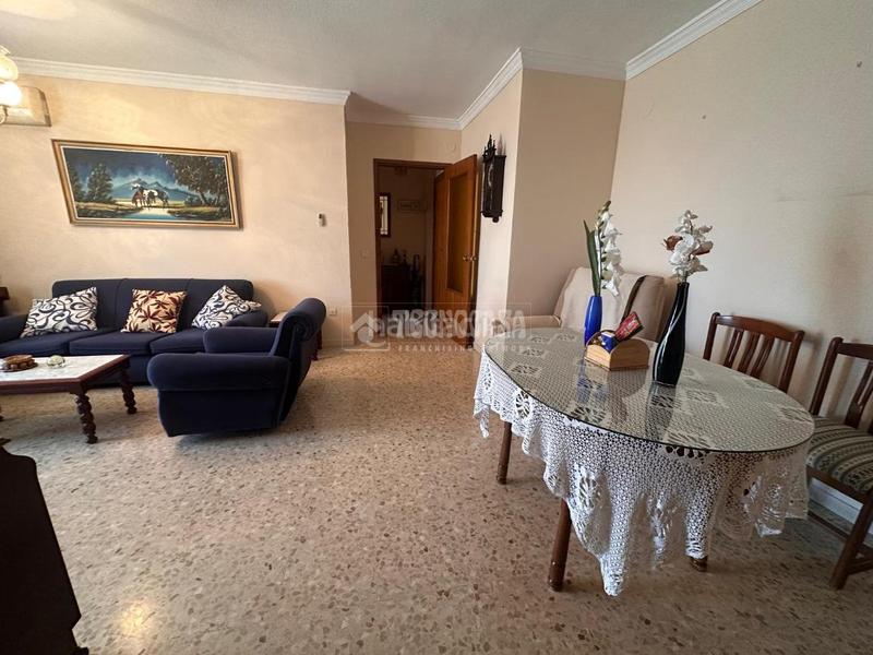 Foto 23cc2d76-f4c2-4b5c-b358-023894f2a6ea. Appartement dans El Torrejón - El Cerezo Sevilla