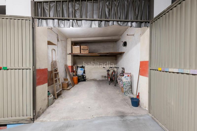 Foto fbfa5b98-417b-4375-98fe-197f6adce08b. Parking coche en calle arabial 8 en Fígares Granada