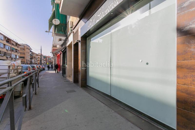 Foto d8f89245-59a5-45fa-b41d-f718c38e4032. Locale commerciale in Maracena