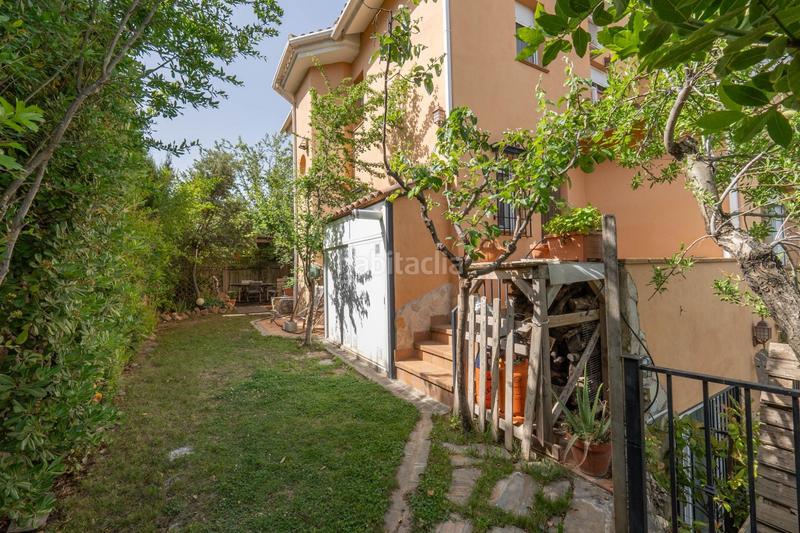 Foto 444bdf32-2a10-4729-8f0d-f3de281b7e68. Chalet precioso chalet independiente con piscina en Cumbres Verdes en Zubia (La)