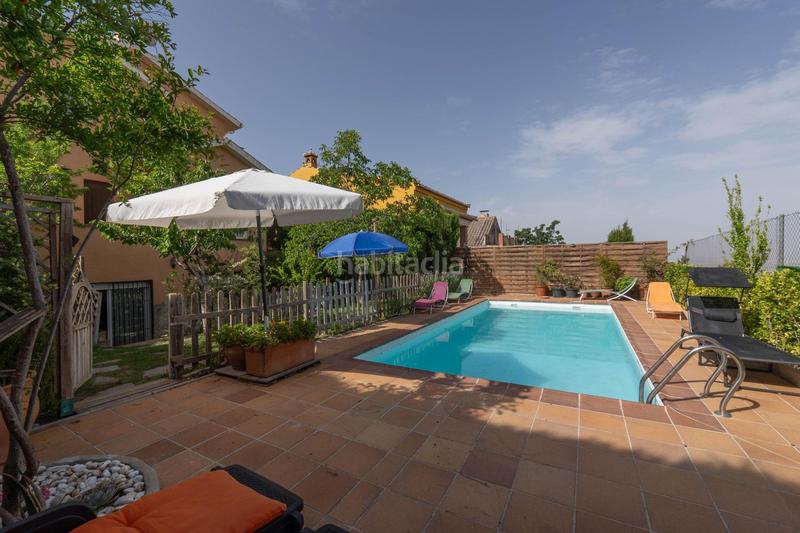 Foto 5d4d004b-357f-4639-94a8-08514a3721e2. Chalet precioso chalet independiente con piscina en Cumbres Verdes en Zubia (La)