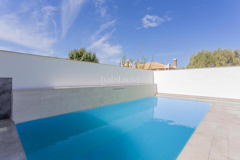 Foto 028052c3-2ef9-4ae1-8428-992464d0093c. Chalet ponemos a la venta esta espectacular casa en la urbanización los cortijos en Atarfe