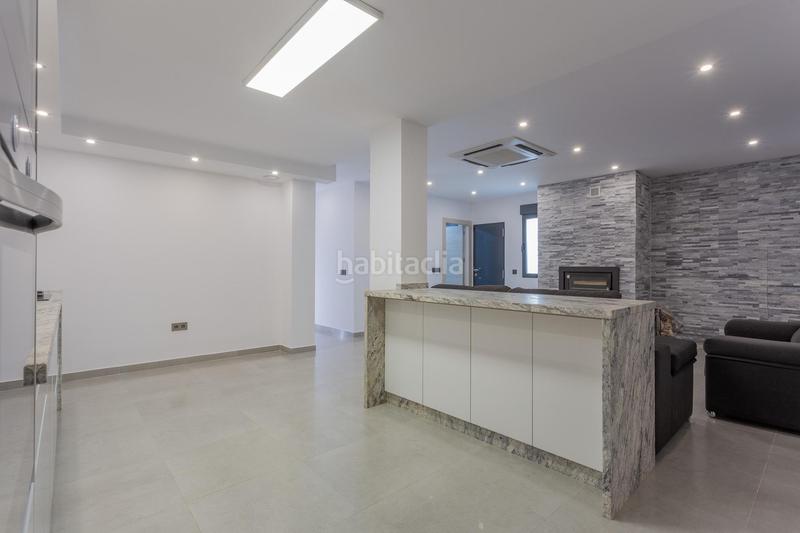 Foto 1a38cab6-f2b0-4d60-8772-b994680dde58. Chalet ponemos a la venta esta espectacular casa en la urbanización los cortijos en Atarfe