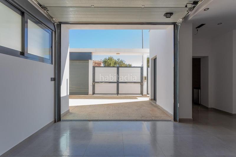Foto 22d8ef32-2d7b-403c-9924-a8c743d0c0b0. Chalet ponemos a la venta esta espectacular casa en la urbanización los cortijos en Atarfe