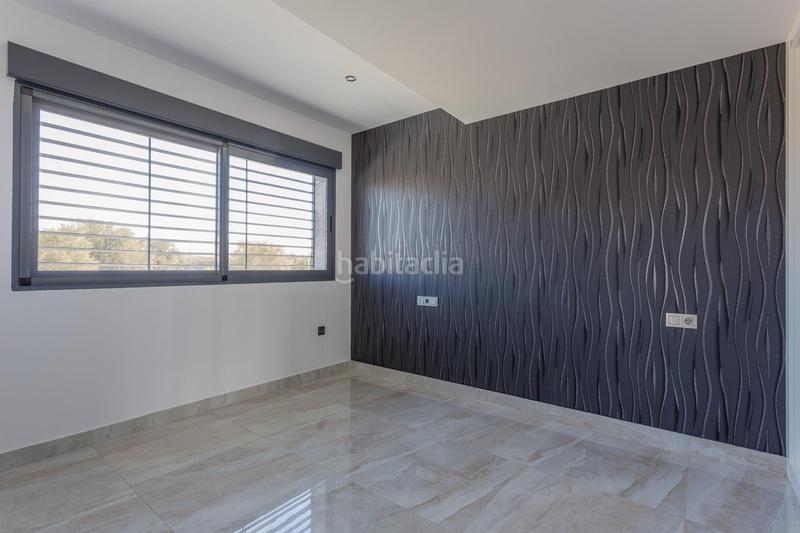 Foto 81b28562-8847-4567-ab1e-11456b1cac2a. Chalet ponemos a la venta esta espectacular casa en la urbanización los cortijos en Atarfe