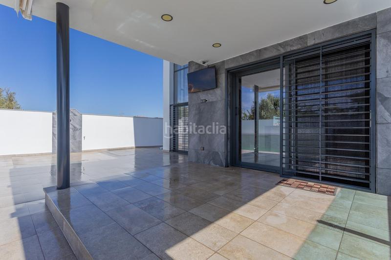 Foto cbaf6221-0ae7-4d95-bb00-04709d8b7e2c. Chalet ponemos a la venta esta espectacular casa en la urbanización los cortijos en Atarfe