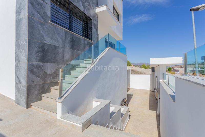 Foto d22874d5-0842-4787-86f9-0ba4a3d9974f. Chalet ponemos a la venta esta espectacular casa en la urbanización los cortijos en Atarfe