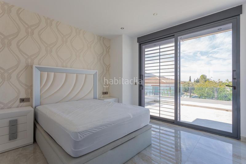 Foto e3b81f81-cea4-4a2f-8674-7254ff78393a. Chalet ponemos a la venta esta espectacular casa en la urbanización los cortijos en Atarfe