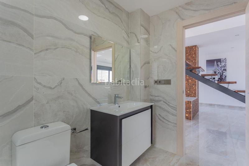 Foto e87080b5-e026-48b6-bd4e-1d8f0e5d9938. Chalet ponemos a la venta esta espectacular casa en la urbanización los cortijos en Atarfe