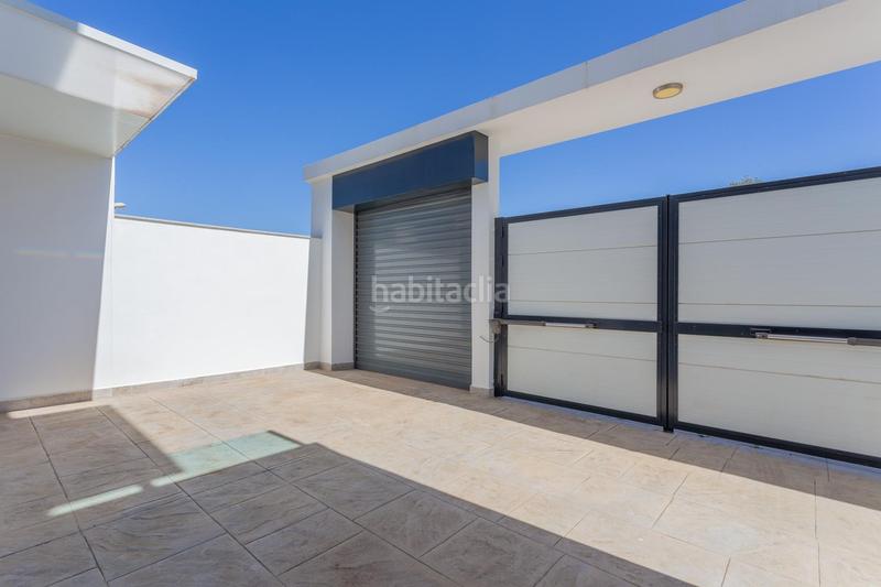 Foto ff0c0b9f-b76c-4cc1-9df4-b59a58f5ad03. Chalet ponemos a la venta esta espectacular casa en la urbanización los cortijos en Atarfe