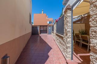 Casa  Zoraya. Vivienda en urbanizacin nazares el serrallo