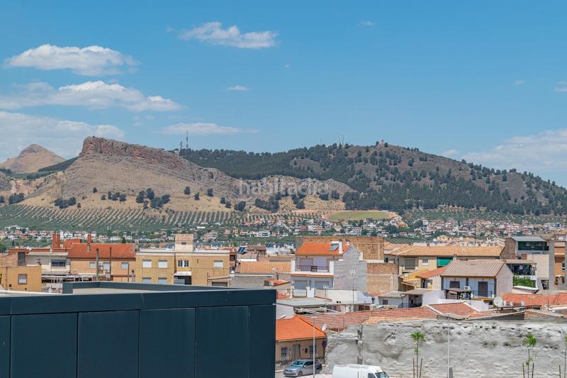 Foto 99a62d9a-d33d-47a2-a3f2-3148a15fc8e4. Ático en calle tinar 19 ático dúplex de ensueño con terraza y vistas a sierra nevada en Albolote