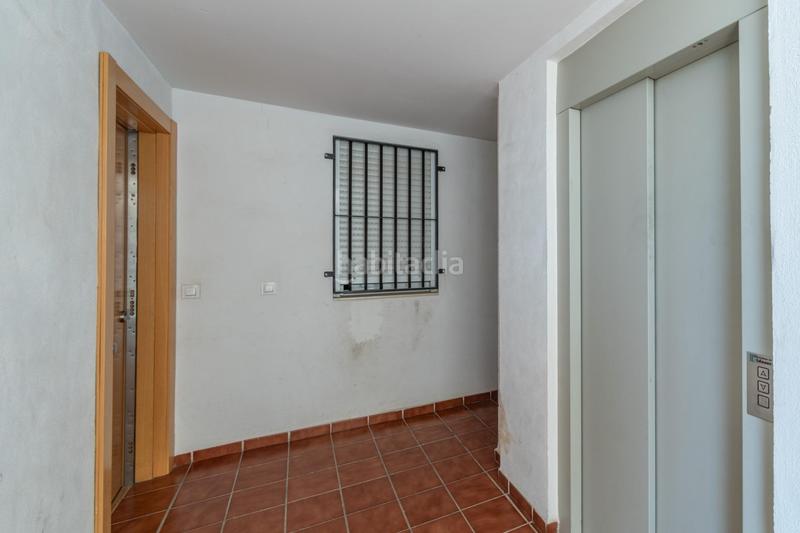 Foto a330b7f8-b035-46d7-8471-99b10cb6435a. Ático en calle tinar 19 ático dúplex de ensueño con terraza y vistas a sierra nevada en Albolote