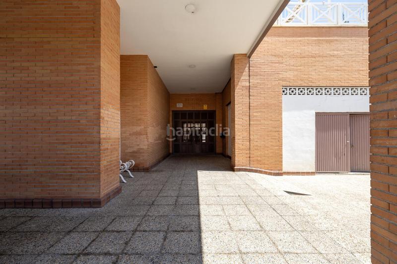 Foto e58ff8f4-064a-4b31-a920-d84b7beb4186. Piso  alquiler con opcion a compra en Cenes de la Vega