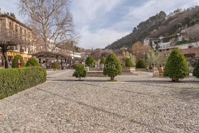 Foto bc54ed4b-3983-41f2-94c8-65a50f83f20a. Piso  en paseo de los tristes en San Matías - Realejo Granada