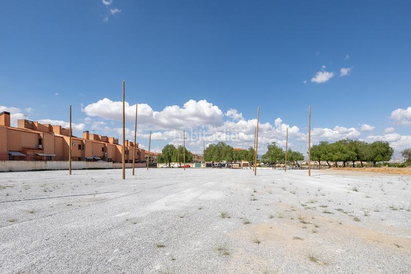 Foto a5b3cff9-6135-4743-9afa-3150bf10a290. Terreno residencial parcela de 5000 metros junto al mercadona de hijar en Gabias (Las)