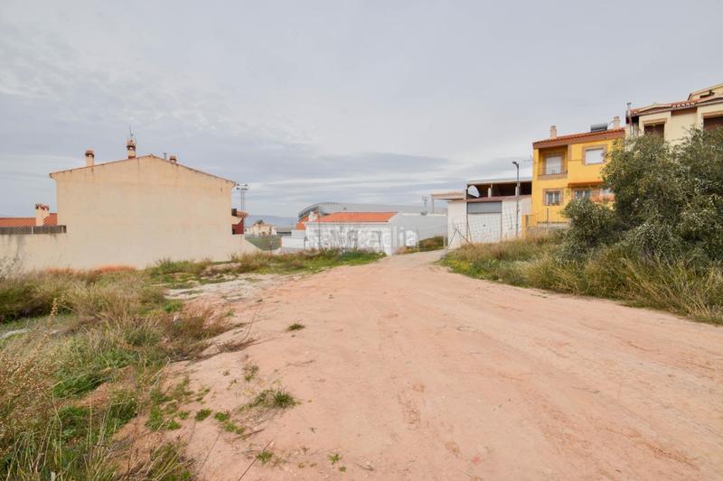 Foto 0580560e-6d33-430a-bbfe-d1e434b06689. Terreno residencial en calle calle de la mezquita 6 solar para construccion en plena expansion en Güevéjar