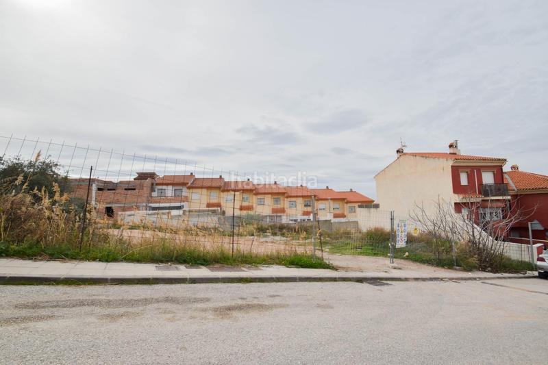Foto aa2bf0b5-7478-4d51-a35a-13643d883381. Terreno residencial en calle calle de la mezquita 6 solar para construccion en plena expansion en Güevéjar