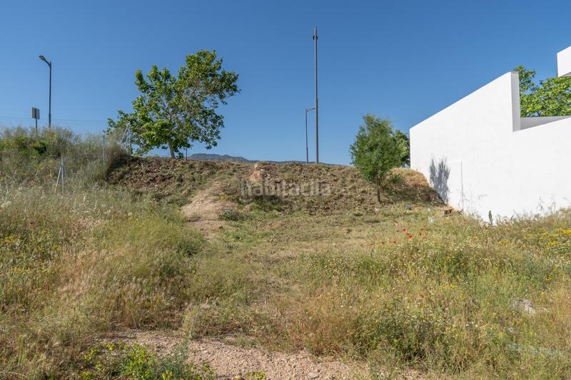 Foto acb1e748-2ce0-499e-b3e2-2932fcb019d6. Terreno residencial solar urbano en Gójar