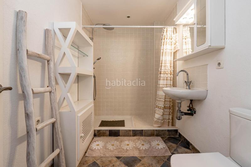 Foto cdc187e1-7f53-48ce-bd90-80d6b50e30c5. Casa preciosa y amplia casa en pleno centro en Lanjarón