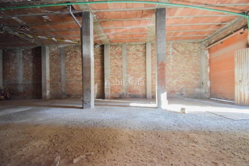 Foto 52a09425-946a-4236-8e8d-844acb88e1b7. Local comercial local en bruto situado junto a la avenida principal en Maracena