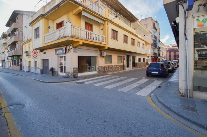 Foto d4464bca-ca41-4823-a48f-dec77a4897d2. Local comercial local en bruto situado junto a la avenida principal en Maracena