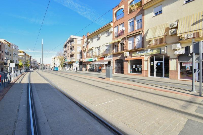 Foto e763b3f5-ed58-4e86-bc67-211482729e38. Local comercial local en bruto situado junto a la avenida principal en Maracena