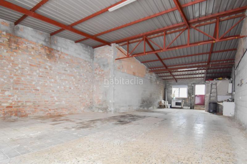 Foto b0c91eb0-0b39-43f1-936b-8e3f5e7f3205. Local comercial navealmacen en suelo urbano en Alfacar