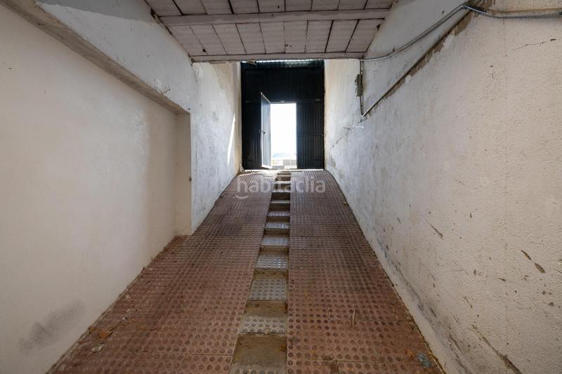 Foto d8f59534-f6ba-40d4-b717-b764159a8c7f. Casa en calle cordoba 12 oportunidad edificio polivalente junto autovía, listo para rentabilizar! en Pinos Puente